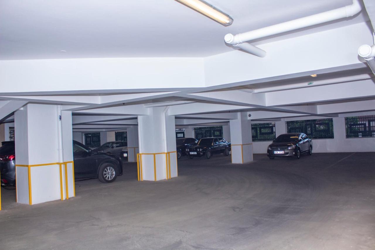 Kasty M Apartments- W Place ナイロビ エクステリア 写真