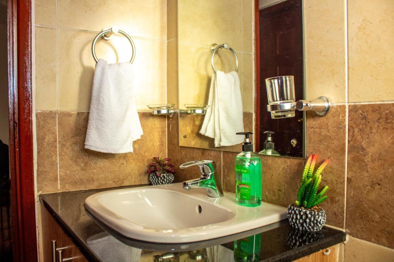 Kasty M Apartments- W Place ナイロビ エクステリア 写真